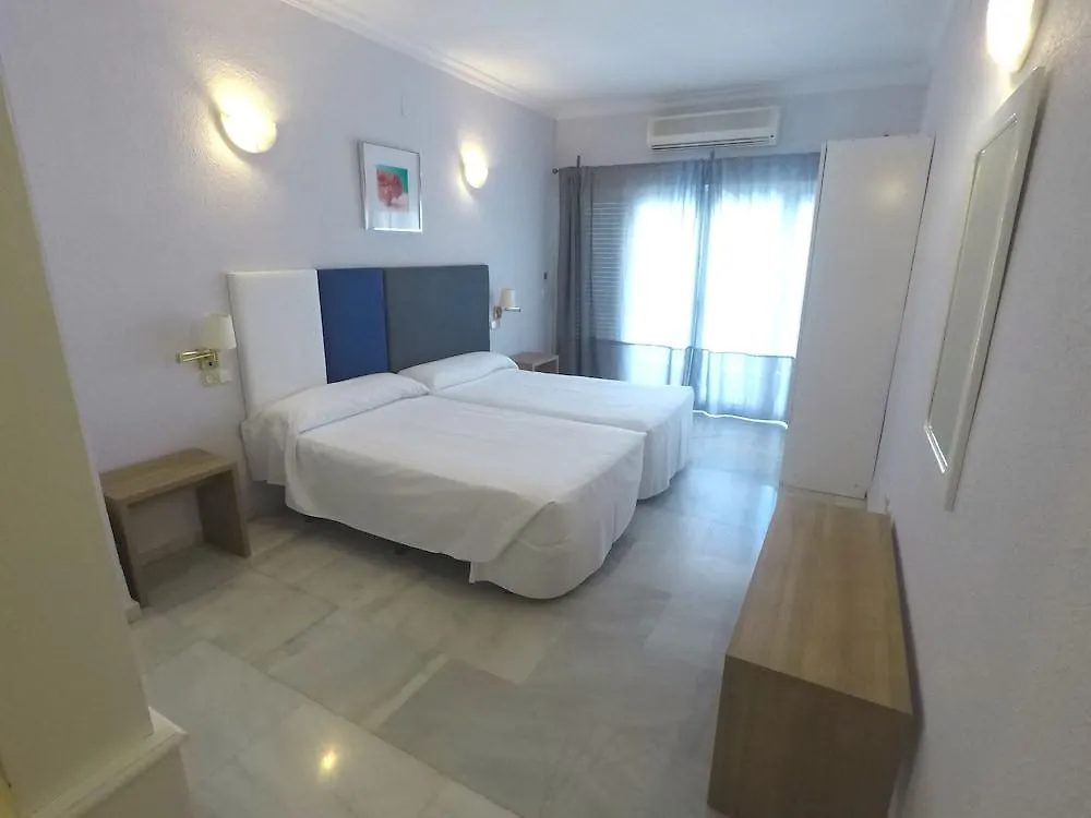 Hotel First Flatotel Internacional Benalmadena