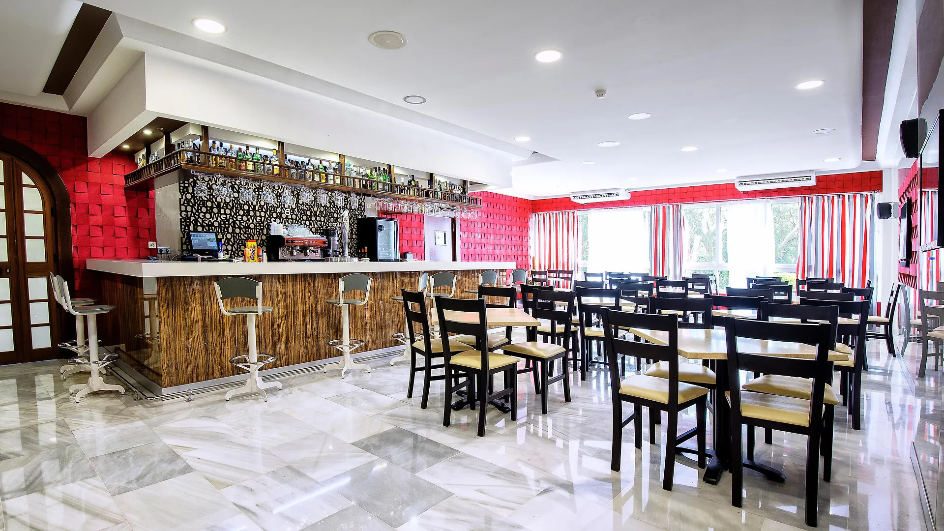 First Flatotel Internacional Benalmadena