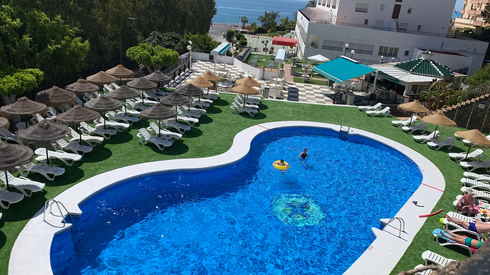 First Flatotel Internacional Benalmádena 3*,